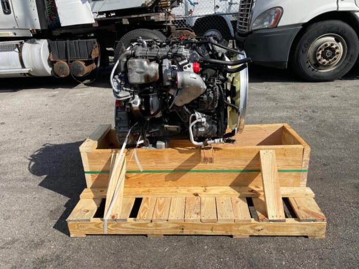 2011 MITSUBISHI F1C 3.0L ENGINE - Image 1