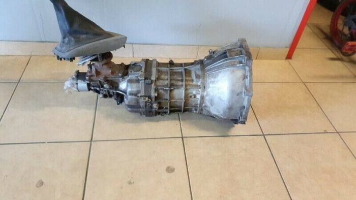 TOYOTA HILUX D4D 2.5 GEARBOX - Image 1
