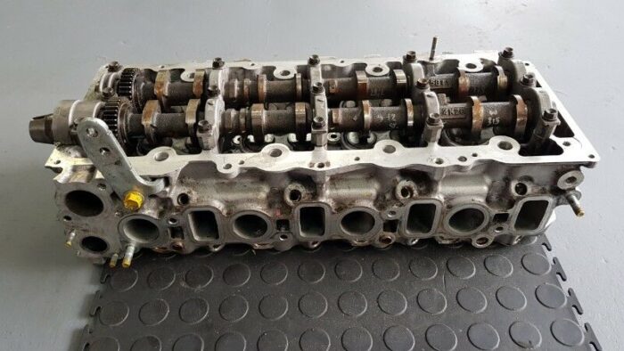 Toyota Hilux 2KD/1KD Complete Cylinder Head - Image 1